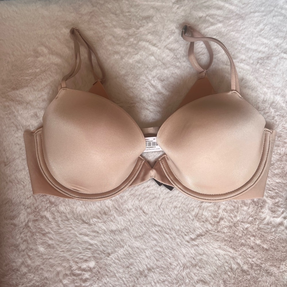 Lined Demi Victoria’s Secret 32C NWT